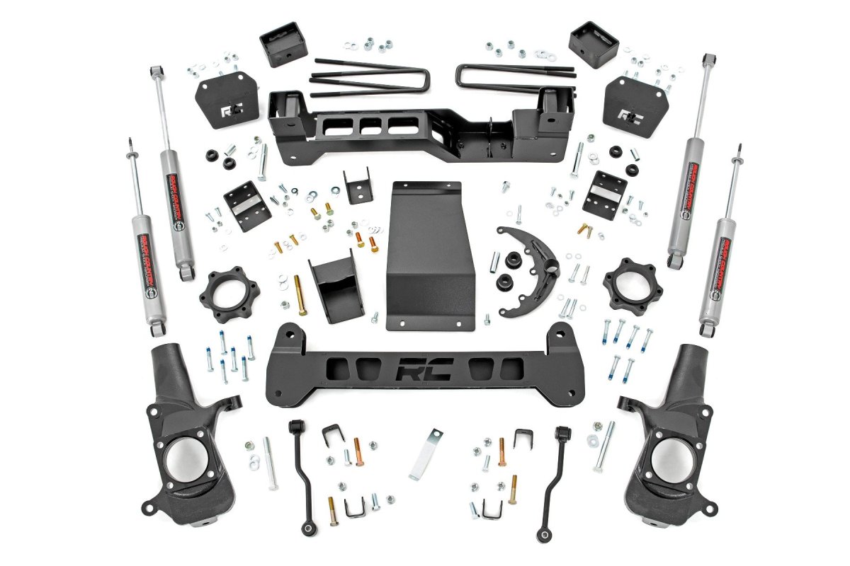 Chevrolet Silverado 1500 HD Suspension Lift Kit - Rough Country - 6 Inch, CNC-machined knuckles, heavy-duty laser-cut crossmembers, integrated skid plate - '01-'06